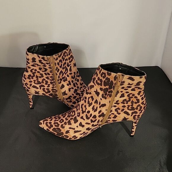 BRAND NEW EXPRESS LEOPARD PRINT SUEDE POINTED TOE WOMEN"S BOOT - Picture 11 of 16